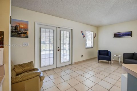 Villa ou maison à vendre à Plantation, Floride: 4 chambres, 170.94 m2 № 1845983 - photo 16