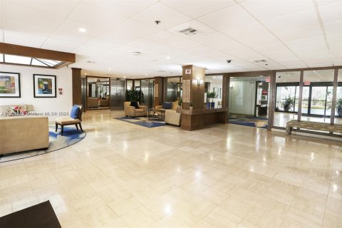 Condominio en venta en Hollywood, Florida, 2 dormitorios, 108.14 m2 № 1967116 - foto 8