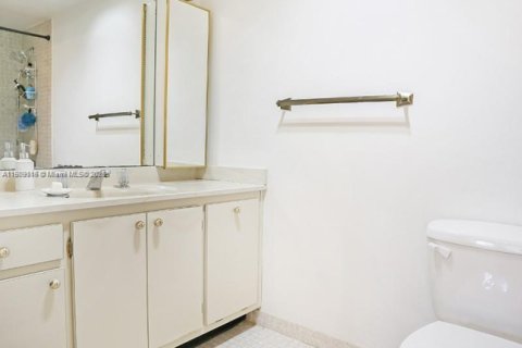 Condominio en venta en Hollywood, Florida, 2 dormitorios, 108.14 m2 № 1967116 - foto 6