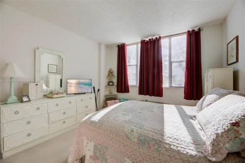 Condominio en venta en Hollywood, Florida, 2 dormitorios, 108.14 m2 № 1967116 - foto 29