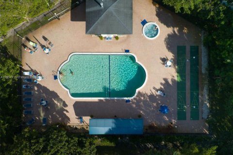 Condominio en venta en Hollywood, Florida, 2 dormitorios, 108.14 m2 № 1967116 - foto 17