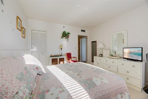 Condominio en venta en Hollywood, Florida, 2 dormitorios, 108.14 m2 № 1967116 - foto 27