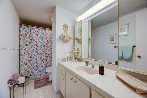 Condominio en venta en Hollywood, Florida, 2 dormitorios, 108.14 m2 № 1967116 - foto 25