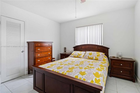 House in Tamarac, Florida 2 bedrooms, 124.67 sq.m. № 1825563 - photo 29