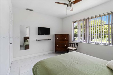 House in Tamarac, Florida 2 bedrooms, 124.67 sq.m. № 1825563 - photo 25