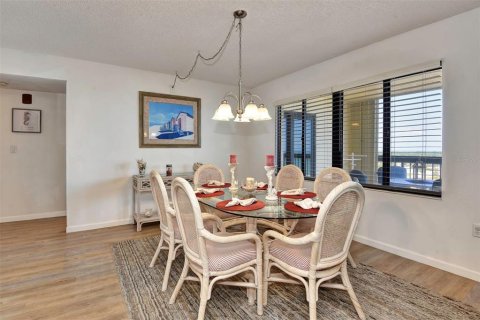 Condo in Ormond Beach, Florida, 2 bedrooms  № 1841902 - photo 9