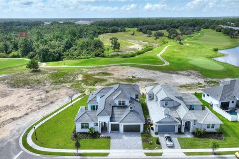 House in Davenport, Florida 4 bedrooms, 287.63 sq.m. № 1355860 - photo 7