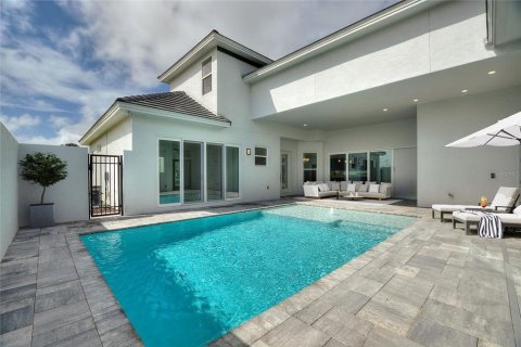 House in Davenport, Florida 4 bedrooms, 287.63 sq.m. № 1355860 - photo 11