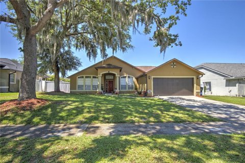Villa ou maison à Oviedo, Floride 4 chambres, 186.73 m2 № 2135423