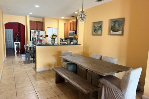 Villa ou maison à vendre à West Palm Beach, Floride: 5 chambres, 204.85 m2 № 2432875 - photo 3