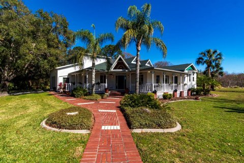 Villa ou maison à New Port Richey, Floride 4 chambres, 290.51 m2 № 2135252