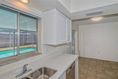 Casa en alquiler en Sarasota, Florida, 3 dormitorios, 137.31 m2 № 1795263 - foto 21