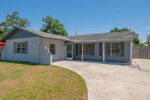 Casa en alquiler en Sarasota, Florida, 3 dormitorios, 137.31 m2 № 1795263 - foto 1