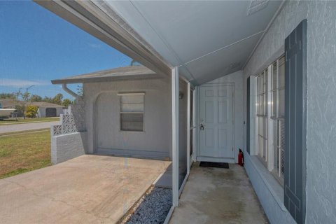 Casa en alquiler en Sarasota, Florida, 3 dormitorios, 137.31 m2 № 1795263 - foto 4