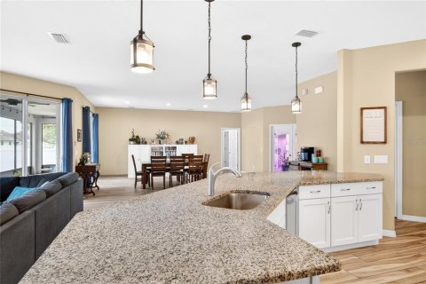 Villa ou maison à vendre à Grand Island, Floride: 4 chambres, 261.71 m2 № 2141700 - photo 15