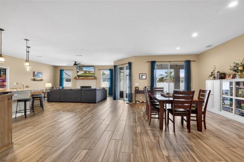Villa ou maison à vendre à Grand Island, Floride: 4 chambres, 261.71 m2 № 2141700 - photo 6