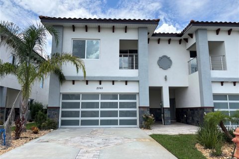 Townhouse in Davenport, Florida 4 bedrooms, 206.61 sq.m. № 2318412