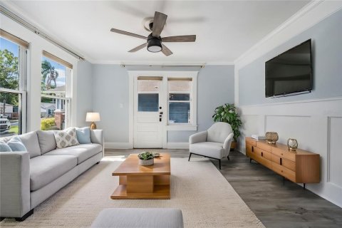 Casa en venta en Tampa, Florida, 5 dormitorios, 188.78 m2 № 2227477 - foto 20