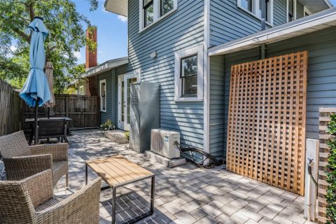 Casa en venta en Tampa, Florida, 5 dormitorios, 188.78 m2 № 2227477 - foto 14