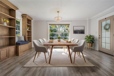 Casa en venta en Tampa, Florida, 5 dormitorios, 188.78 m2 № 2227477 - foto 8