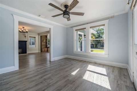Casa en venta en Tampa, Florida, 5 dormitorios, 188.78 m2 № 2227477 - foto 22