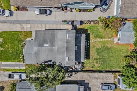 Casa en venta en Tampa, Florida, 5 dormitorios, 188.78 m2 № 2227477 - foto 5