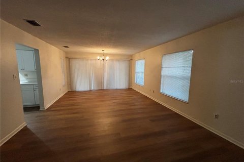 Casa en alquiler en Ocala, Florida, 2 dormitorios, 118.91 m2 № 1796066 - foto 2