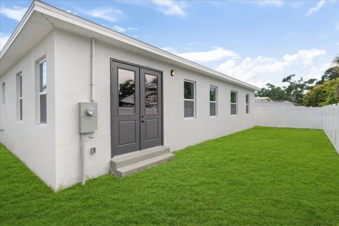 Villa ou maison à vendre à Pinellas Park, Floride: 4 chambres, 214.51 m2 № 1820621 - photo 25