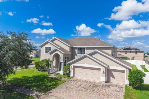 Casa en Kissimmee, Florida 5 dormitorios, 314.66 m2 № 2371712