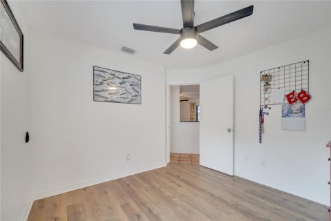 House in Orlando, Florida 4 bedrooms, 196.58 sq.m. № 1449987 - photo 27