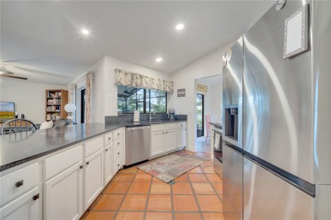 House in Orlando, Florida 4 bedrooms, 196.58 sq.m. № 1449987 - photo 20