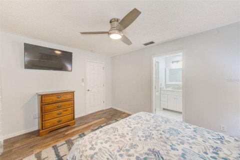 Casa en venta en Clearwater, Florida, 2 dormitorios, 91.04 m2 № 1637538 - foto 18