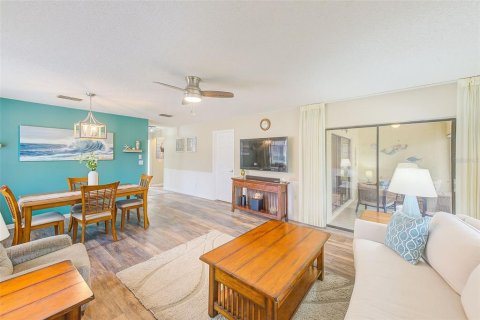 Casa en venta en Clearwater, Florida, 2 dormitorios, 91.04 m2 № 1637538 - foto 11