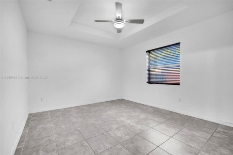 Villa ou maison à vendre à Miami, Floride: 3 chambres, 171.31 m2 № 1823417 - photo 28