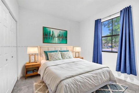 Villa ou maison à vendre à Miami, Floride: 3 chambres, 171.31 m2 № 1823417 - photo 23