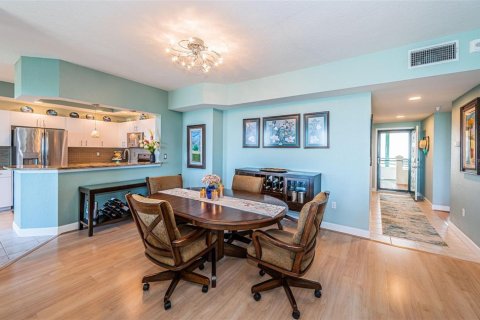 Condominio en venta en Saint Petersburg, Florida, 3 dormitorios, 154.22 m2 № 1590293 - foto 19