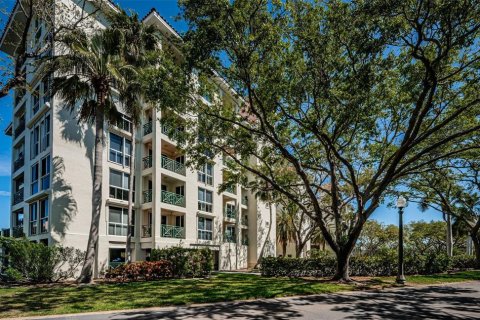 Condominio en venta en Saint Petersburg, Florida, 3 dormitorios, 154.22 m2 № 1590293 - foto 2