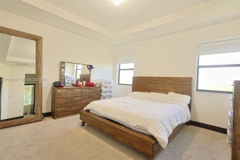 Купить виллу или дом в Майами, Флорида 4 спальни, 241.27м2, № 2068989 - фото 16