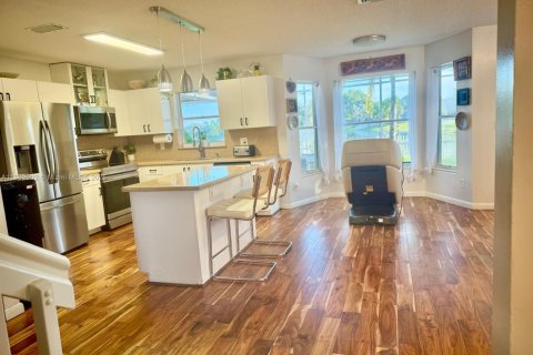 Casa en venta en Pembroke Pines, Florida, 4 dormitorios, 202.06 m2 № 1945817 - foto 19