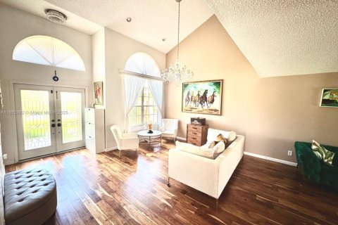 Casa en venta en Pembroke Pines, Florida, 4 dormitorios, 202.06 m2 № 1945817 - foto 5