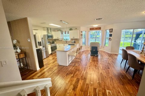 Casa en venta en Pembroke Pines, Florida, 4 dormitorios, 202.06 m2 № 1945817 - foto 26