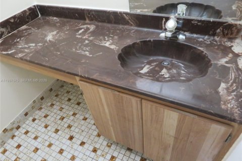 Copropriété à vendre à Miami, Floride: 1 chambre, 65.5 m2 № 2059382 - photo 10