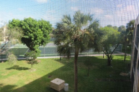 Copropriété à vendre à Miami, Floride: 1 chambre, 65.5 m2 № 2059382 - photo 18