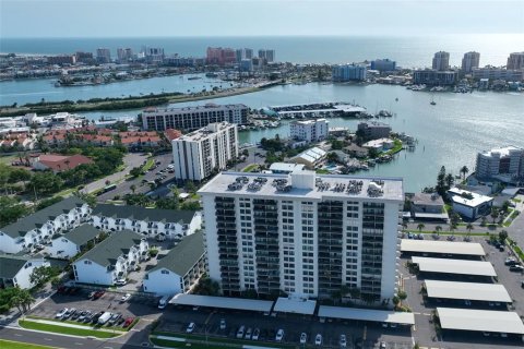 Copropriété à vendre à Clearwater, Floride: 2 chambres, 115.2 m2 № 2258576 - photo 2