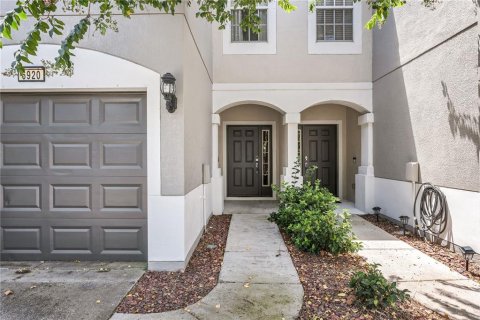 Touwnhouse à vendre à Tampa, Floride: 3 chambres, 150.69 m2 № 1905964 - photo 2