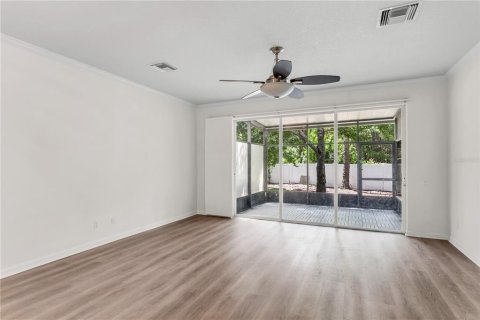 Touwnhouse à vendre à Tampa, Floride: 3 chambres, 150.69 m2 № 1905964 - photo 7