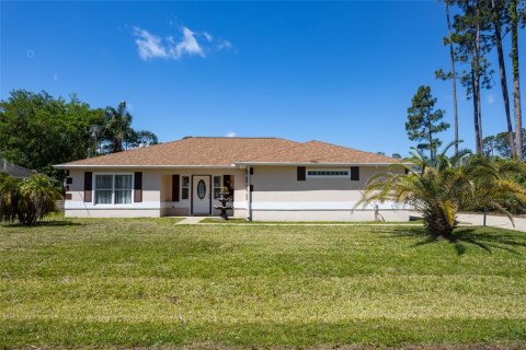 House in Palm Coast, Florida 3 bedrooms, 129.04 sq.m. № 1734850 - photo 1