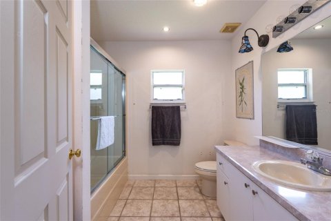 House in Palm Coast, Florida 3 bedrooms, 129.04 sq.m. № 1734850 - photo 12