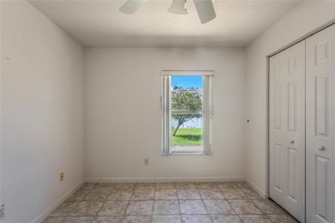 House in Palm Coast, Florida 3 bedrooms, 129.04 sq.m. № 1734850 - photo 13