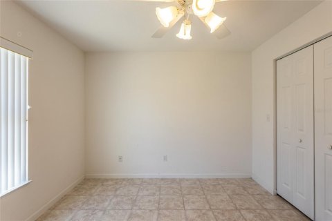 House in Palm Coast, Florida 3 bedrooms, 129.04 sq.m. № 1734850 - photo 11